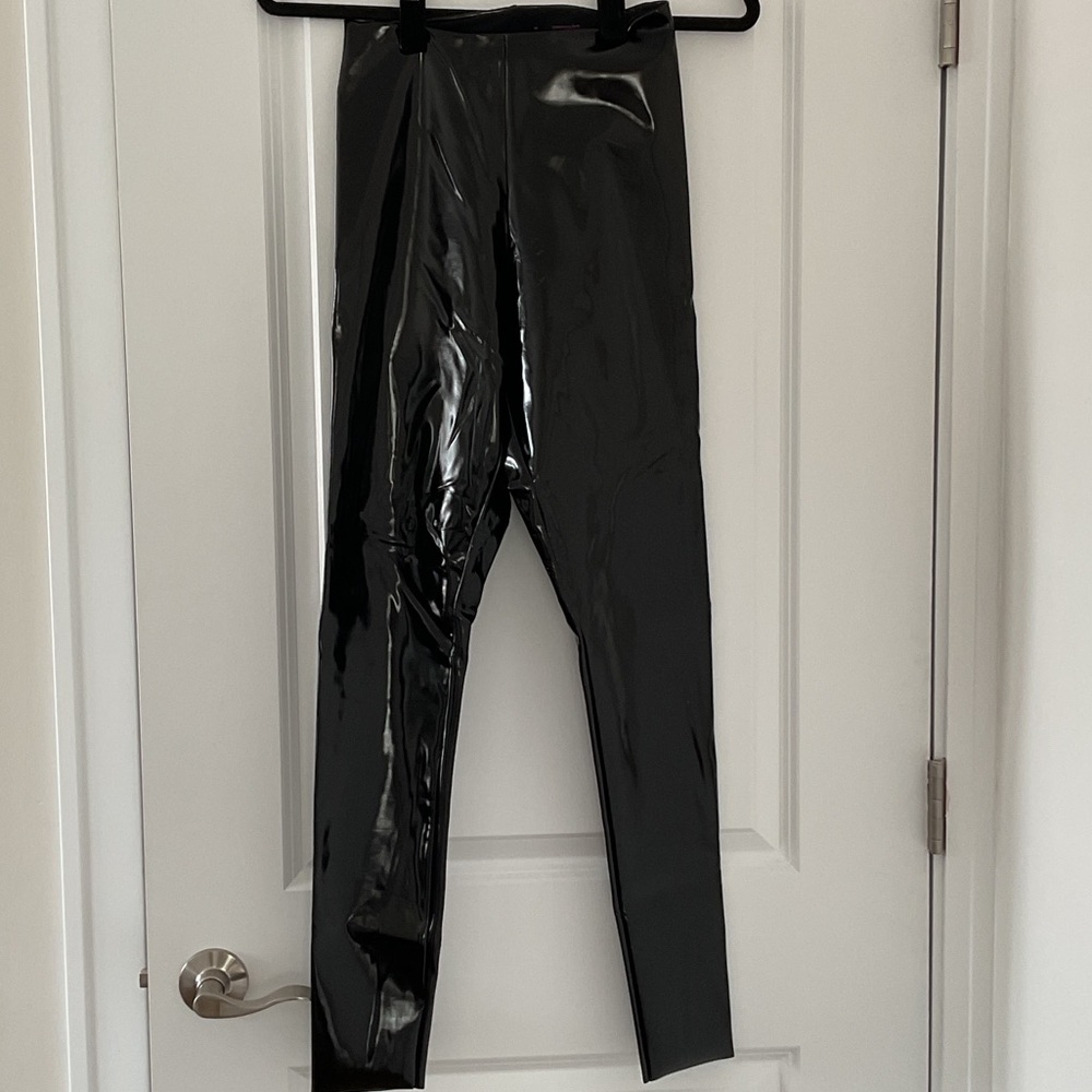 Commando Shiny Black Legwear